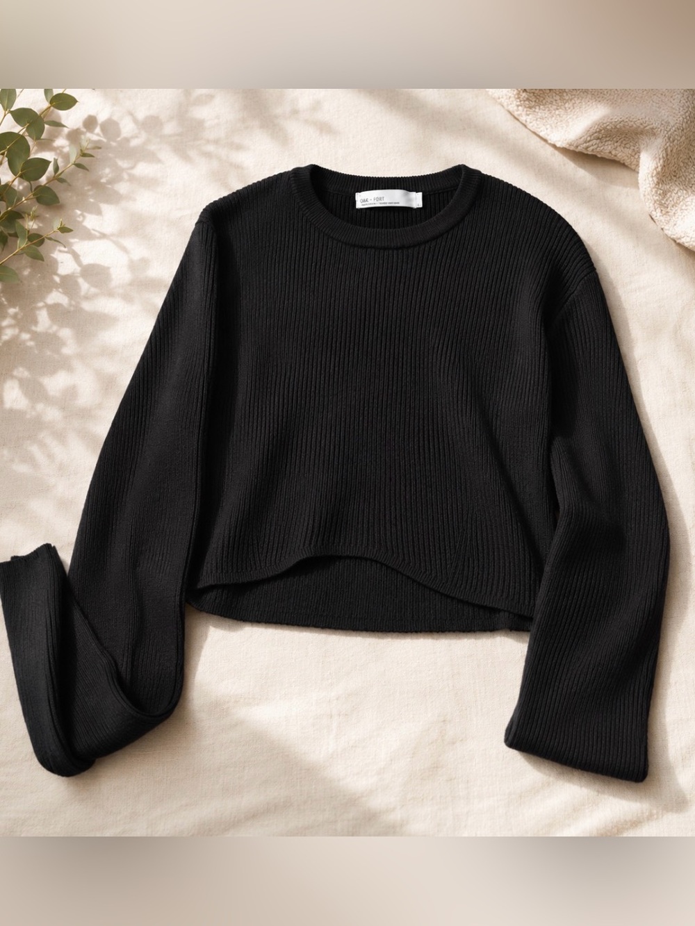 Oka+ fork Black Ribbed Cropped Sweater